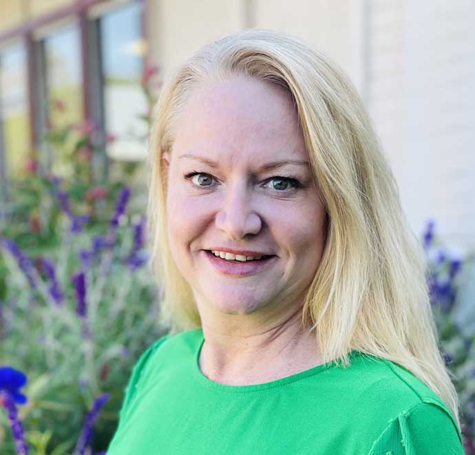 Dr. Kendra Tomcik, DC in Hayward, CA